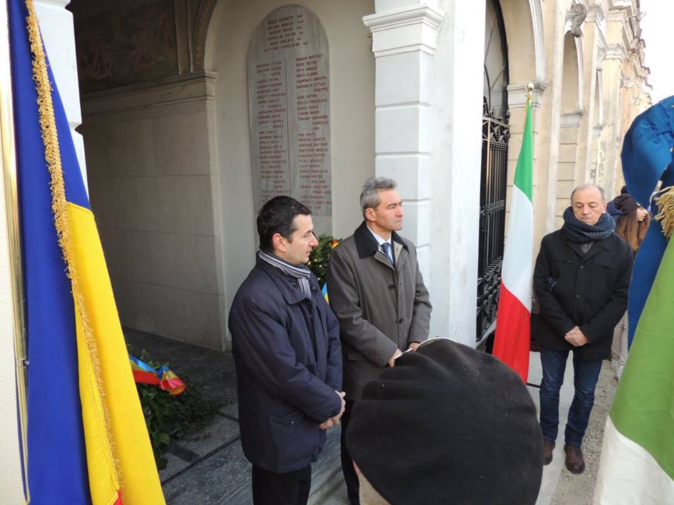 11224715_484769641725179_5334873410410758864_n