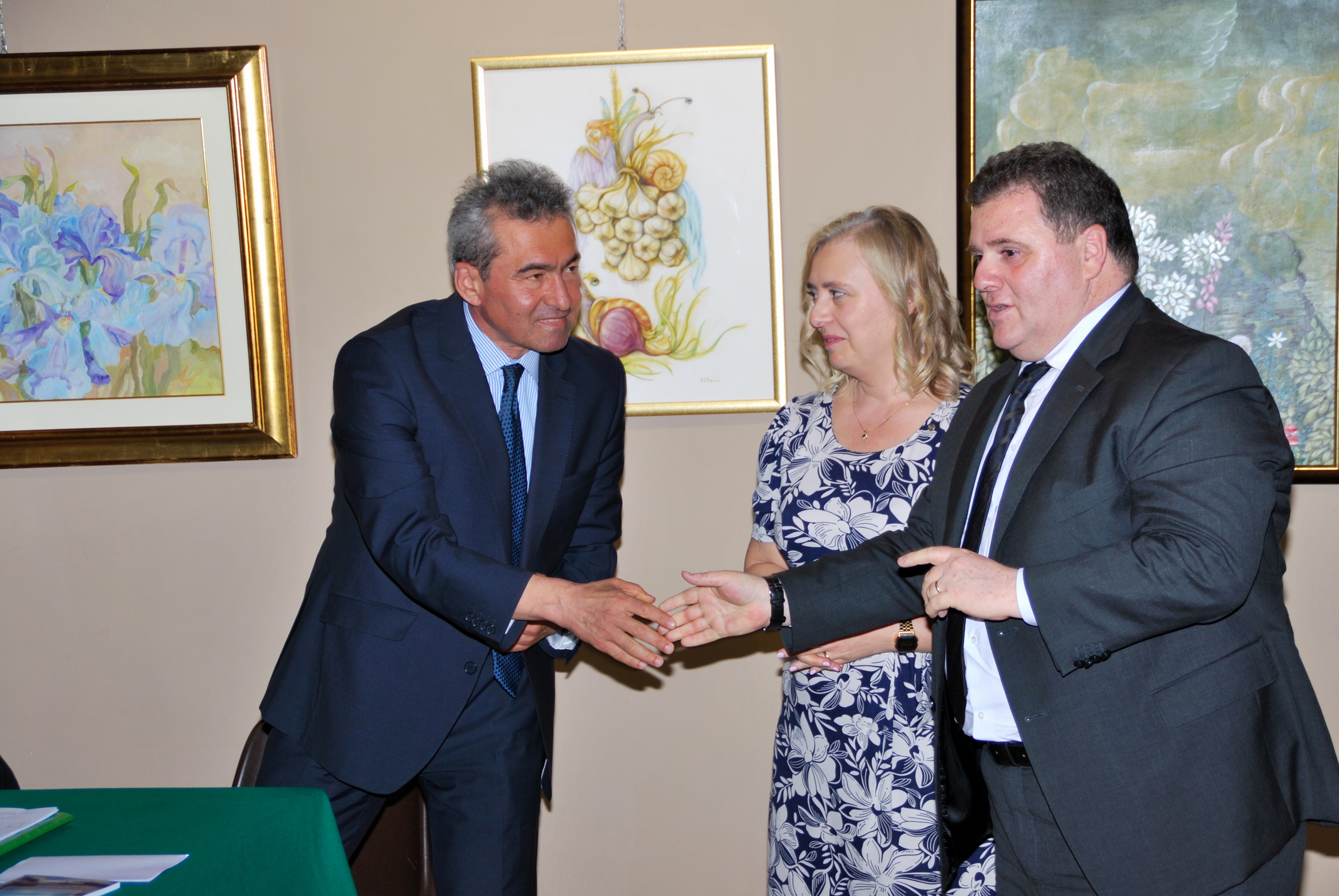 Romania, nuovi sogni e vecchie case - Osservatorio Balcani Caucaso  Transeuropa, image size:3872x2592